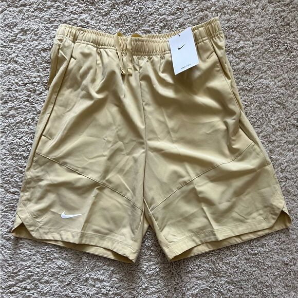 Nike Sideline Dri-FIT Athletic Training Shorts Cream - Picture 1 of 4